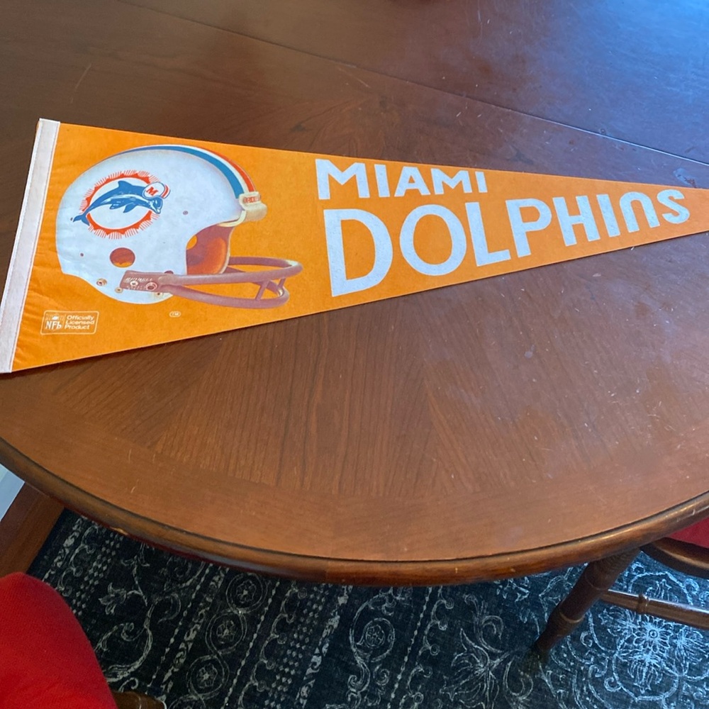 Official Miami Dolphins pennant-cir 1978